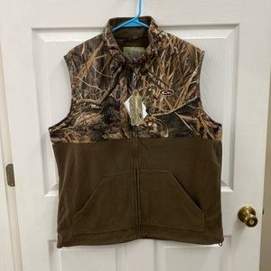 Womens Drake squander in shadow grass habitat